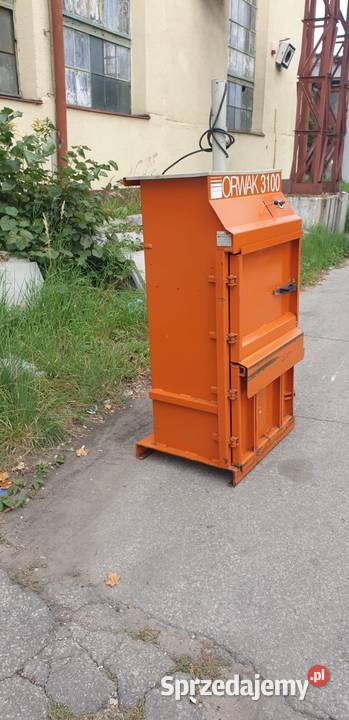 Belownica prasa do foli kartonu makulatury łódzkie Drzewica