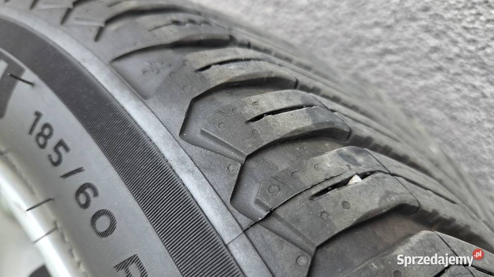 Opony wielosezonowe Michelin CrossClimate 2 sprzedam