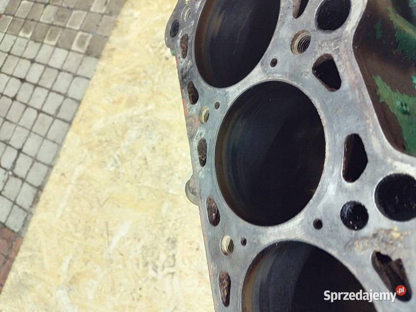 BLOK SILNIKA AUDI 100 C2 C3 80 90 19 B 10V WH Motoryzacja Sosnowiec