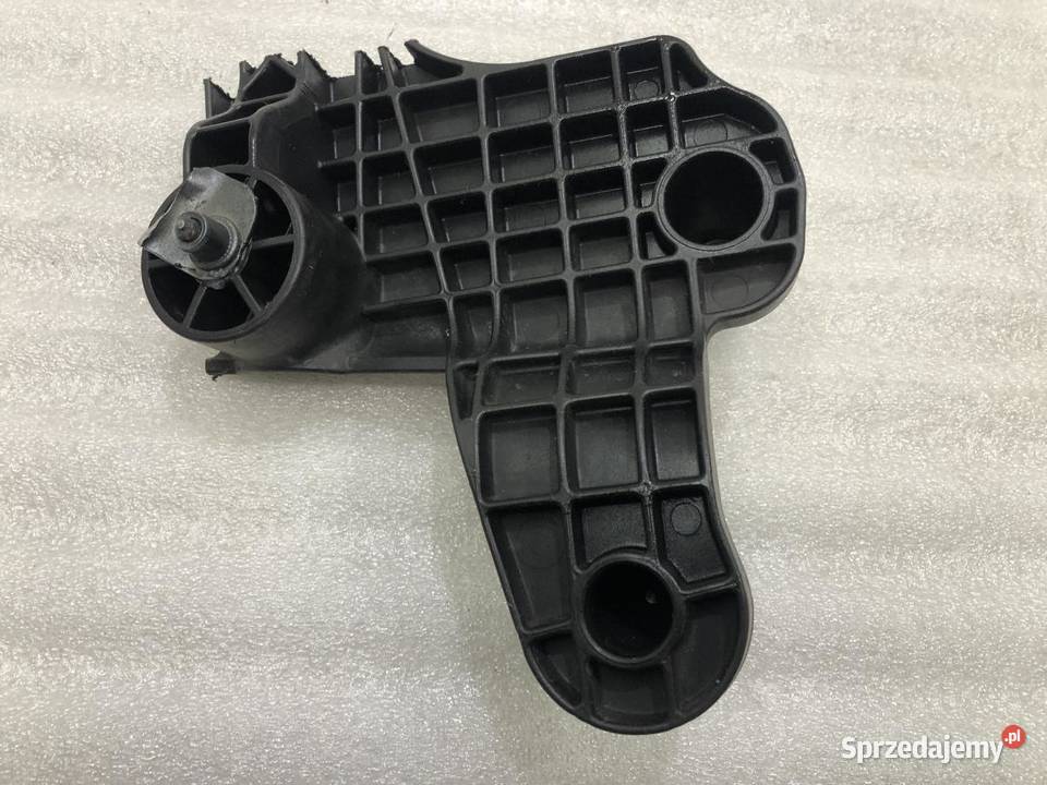 UCHWYT FILTRA POWIETRZA AUDI TT 8J 8J0129671A