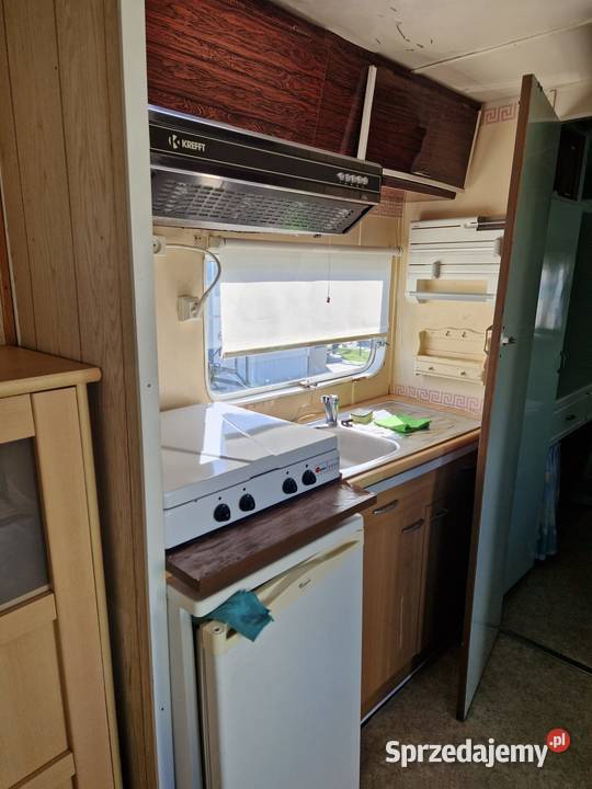 Domek holenderski angielski przyczepa kempingowa