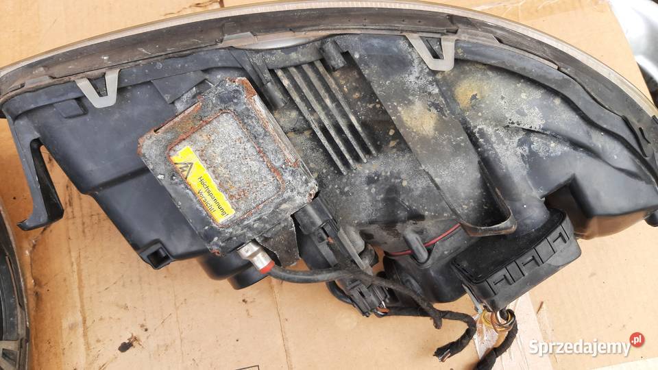 lampa prawa lewa opel omega b c xenon lampy Dębno