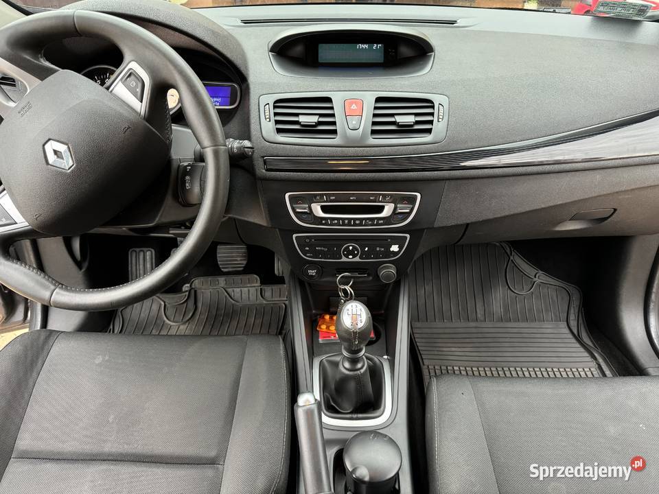 Renault Megane 3 16 benzyna 110 2011 r Lasocin