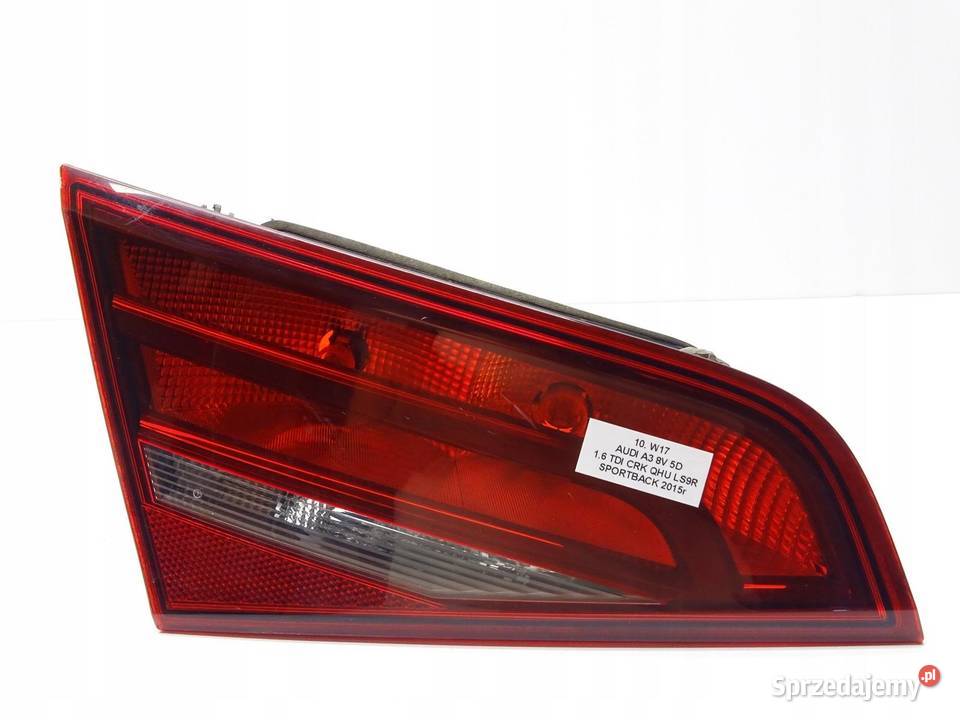 LAMPA LEWA LEWY TYŁ TYLNA W KLAPE AUDI A3 8V 5D