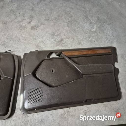 Mercedes 124 w124 sedan boczki drzwi 4 sztuki mb Fotele i kanapy Koszalin