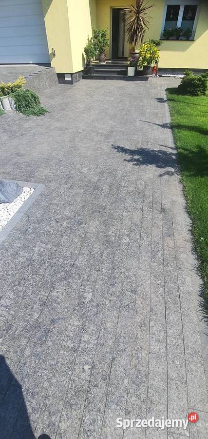 KOSTKA BRUKOWA GRANITOWA CIĘTA LABRADORYT na