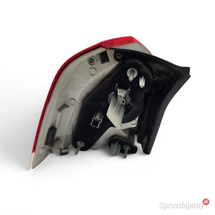LAMPA PRAWA Volvo V70 III XC70 lift prawy tył Chełm