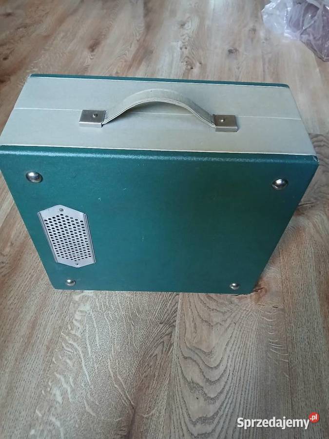 Gramofon walizkowy