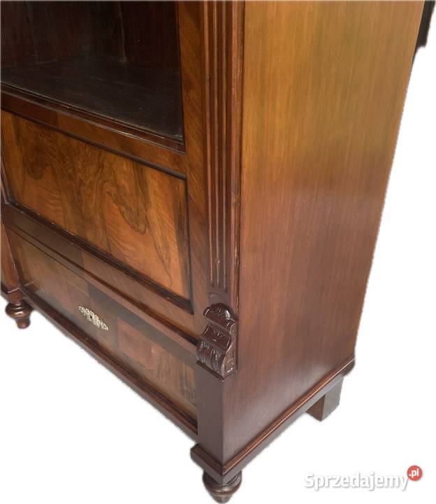 Biblioteka w stylu neorenesansowym eklektyczna wielkopolskie Swarzędz