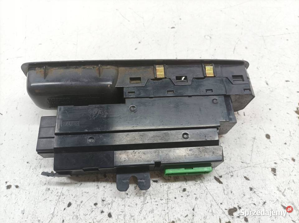 PRZEŁĄCZNIK SZYB LEWY PRZÓD EU 8622039 Volvo S80