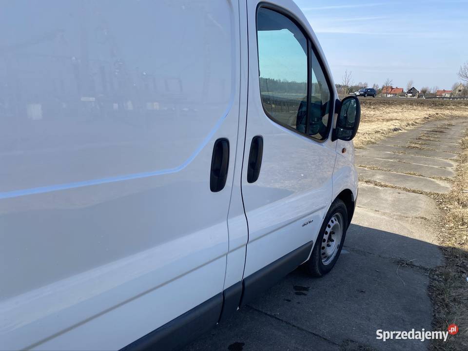 Renault trafic 20dci Vivaro zamiana na auto