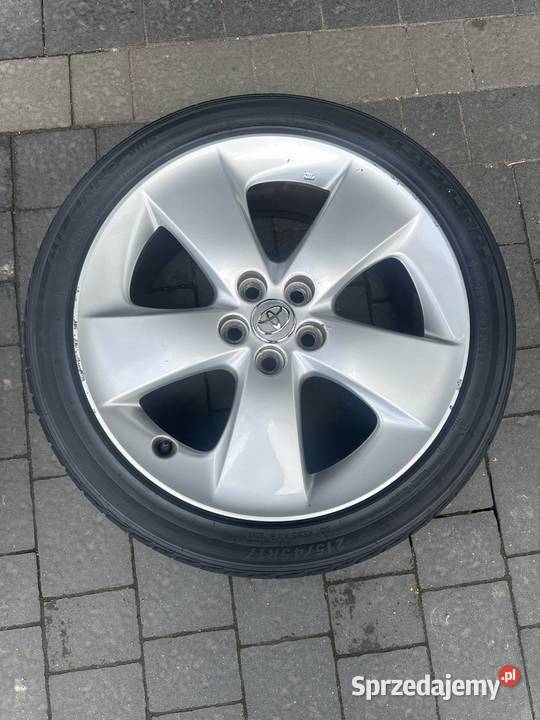 Felgi 17 Toyota prius 850 Średnica 17"