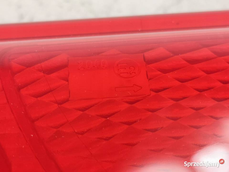 KLOSZ LAMPY PRAWY TYŁ VOLKSWAGEN CRAFTER 2005