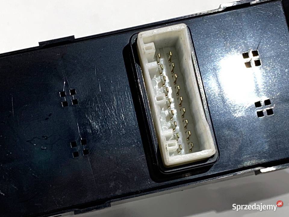 PRZEŁĄCZNIK SZYB KIA CARENS IV 93570A4310