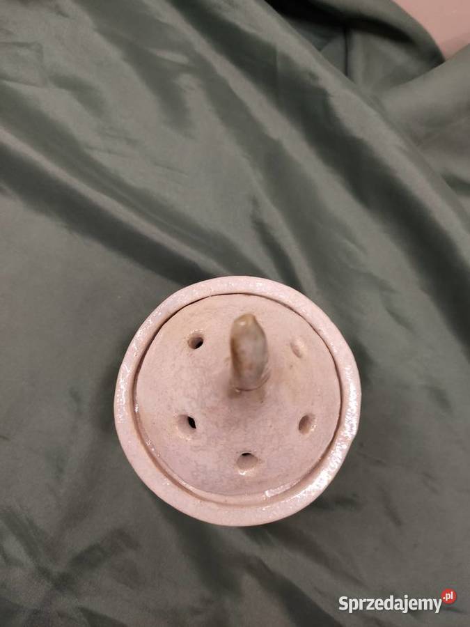 Ceramiczny pojemnik na czosnek beżowy Głuchołazy