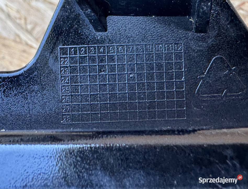 Środkowa kratka spoiler dół zderzaka przód xpeng wielkopolskie Międzychód