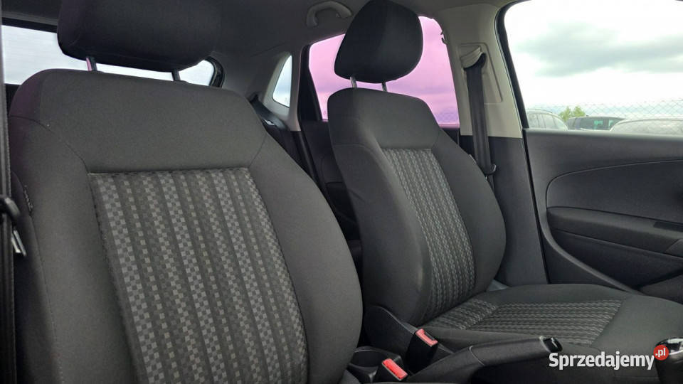 Volkswagen Polo super stan ekonomiczny V klimatyzacja sprzedam
