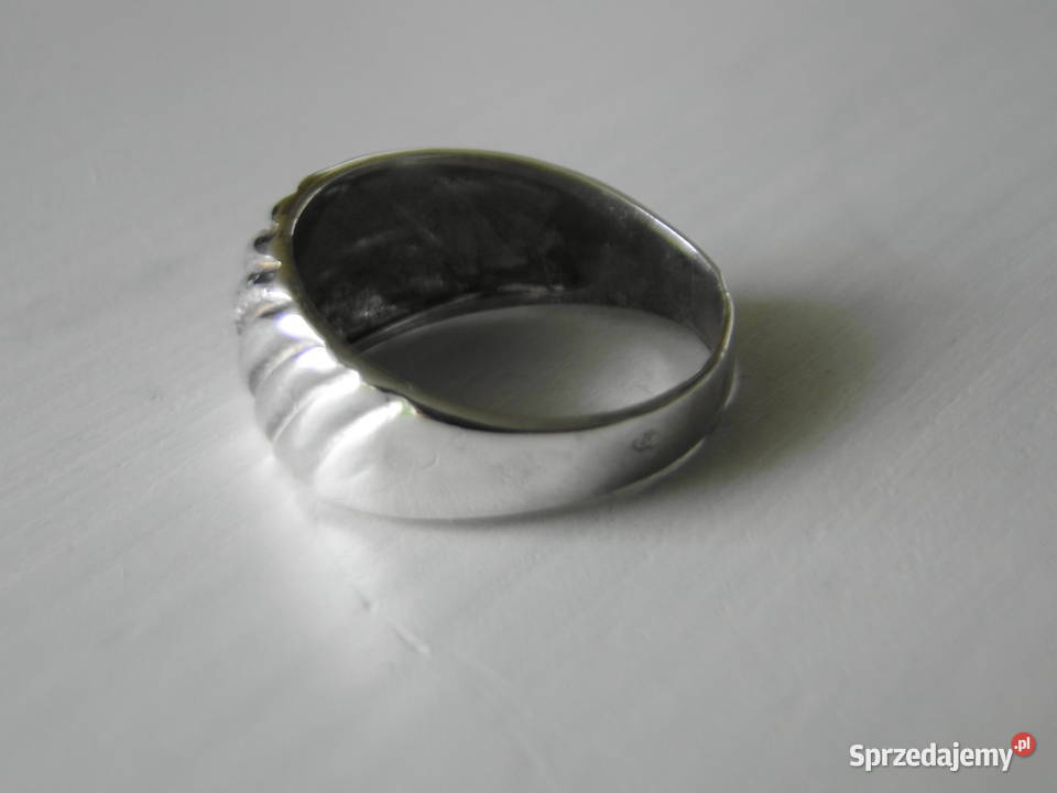 Ryflowany pierścionek srebro 925