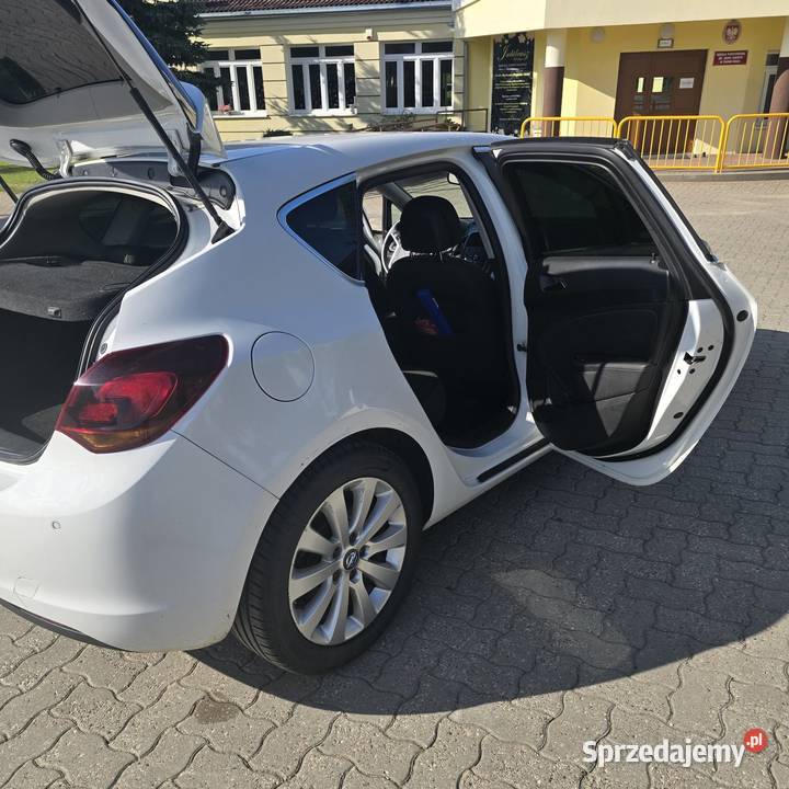 Opel Astra 2012 manualna Astra Żabi Róg