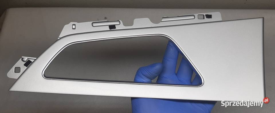 LISTWA DEKOR DRZWI PRAWY TYŁ AUDI Q7 4M Mielęcin
