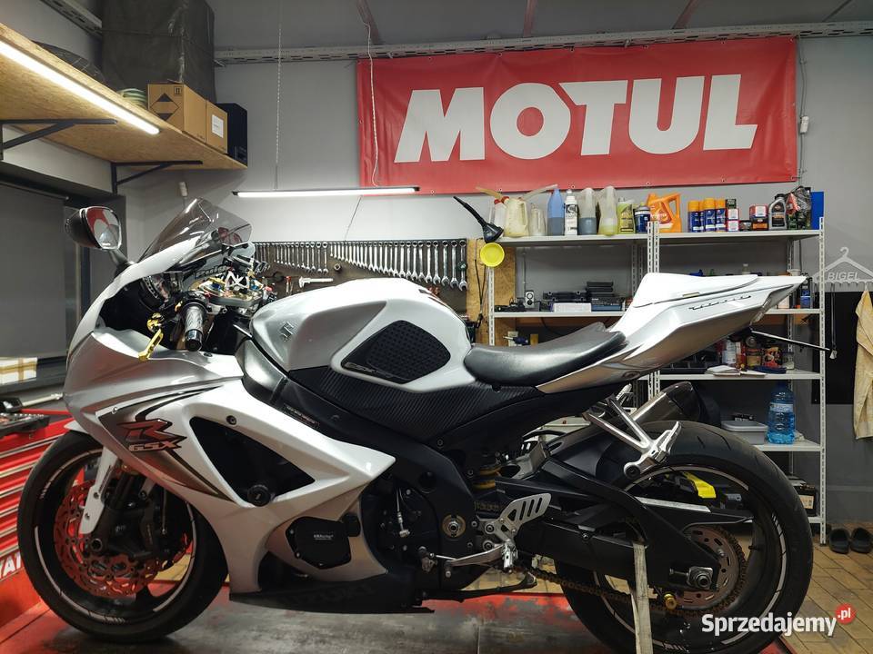 Serwis Motocykli Warsztat Mechanik Motocyklowy Naprawa i warsztat Katowice