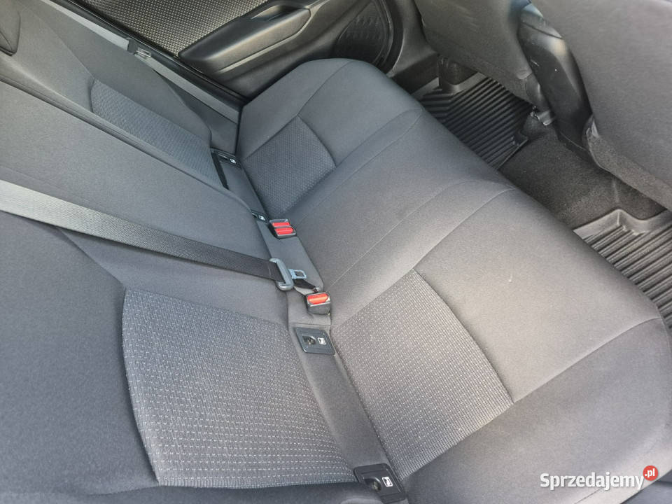 Toyota CHR 18 hybryd Business Edition przyciemniane szyby Drelów