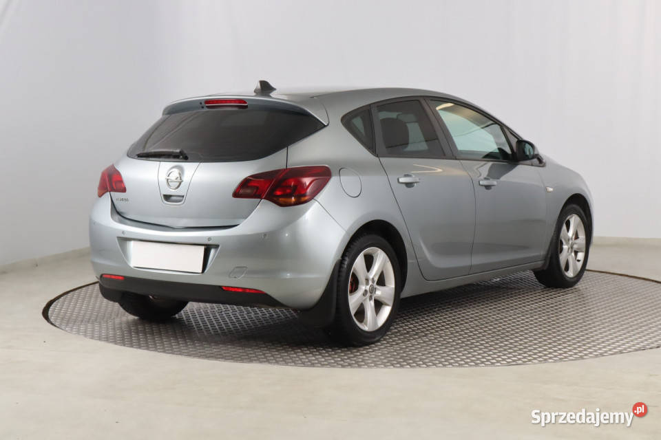 Opel Astra 16 16V reflektory ksenonowe Zabrze