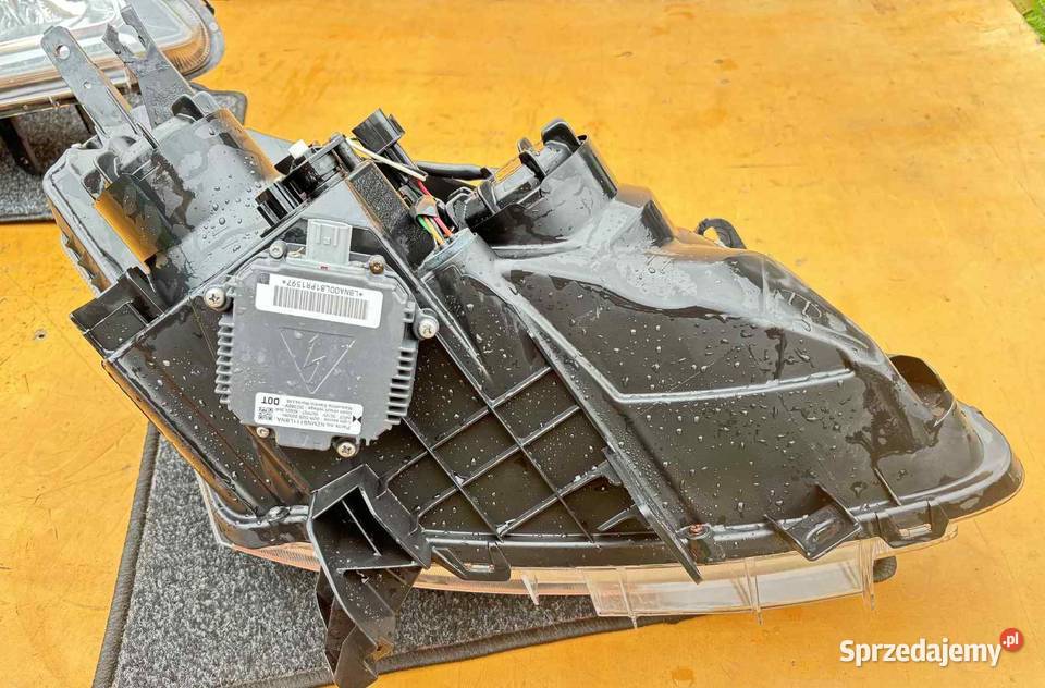 RENAULT KOLEOS LAMPA LEWA LEWY PRZÓD BIXENON Lampy przednie Radom