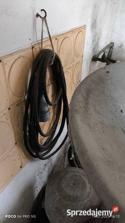 Śrutownik do zboża Bąk z silnikiem 75 kW wielkopolskie Piotrowice