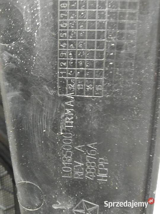 TAPICERKA BOCZEK PRAYW PRZÓD PASAŻERA