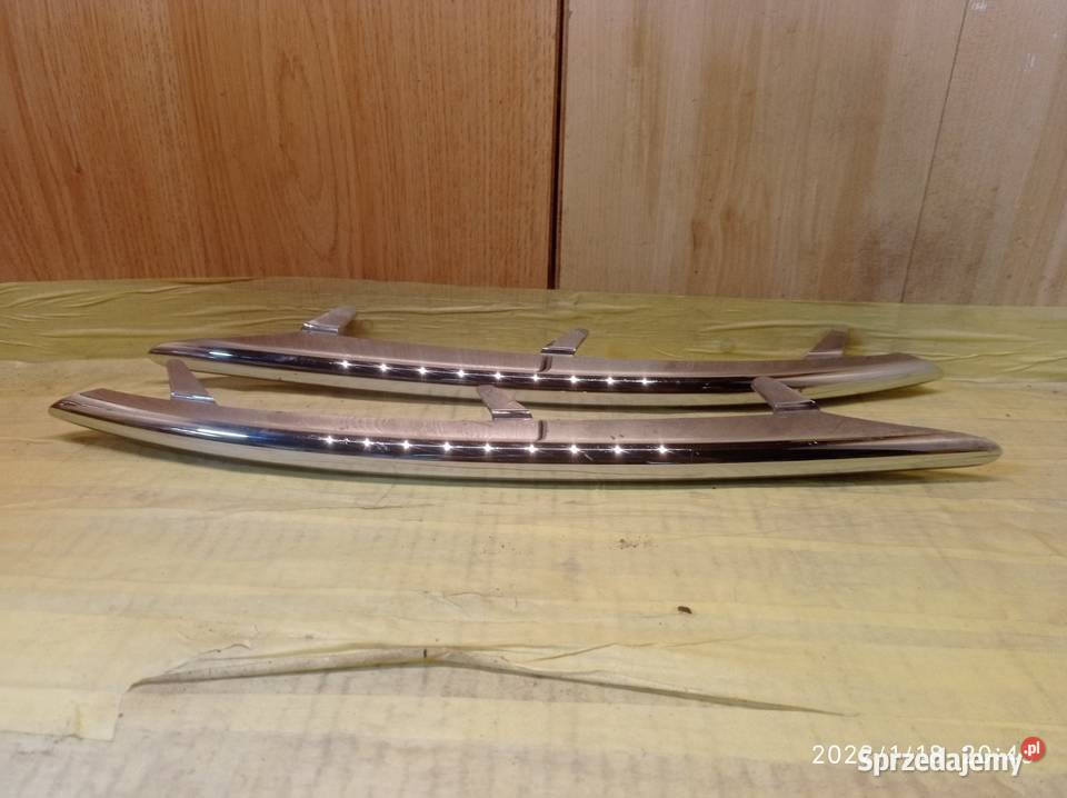 VW TOUAREG 7L6 LIFT LISTWA CHROM ZDERZAKA PRZÓD Międzychód