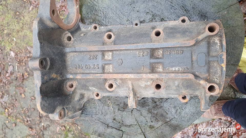 Dolna część korpusu silnika dwusuwa Wartburg Blok silnika Warszawa