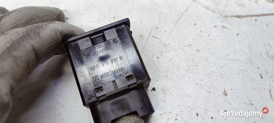 PRZEŁĄCZNIK AIRBAG AUDI A4 A5 A6 VW 5P0919237B śląskie Przystajń sprzedam