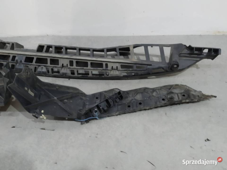 ŚLIZG ZDERZAKA TYŁ KOMPLET Land Rover Range