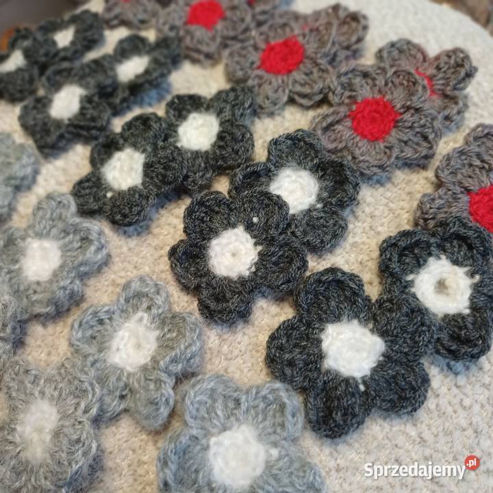 Kwiatki szydelkowe aplikacja kotylion Lidzbark Warmiński