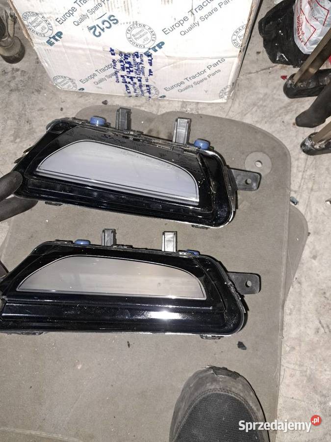 Halogen led vw Jetta prawy 17A941654A