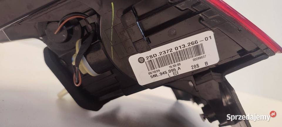 VW TIGUAN ALLSPACE LAMPA PRAWY TYŁ 5NL945096A