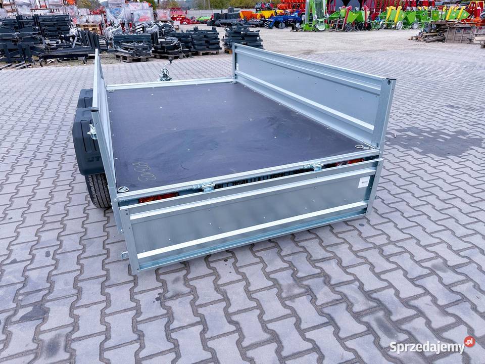 Przyczepa samochodowa TEMARED PRO 26152 Wolsztyn