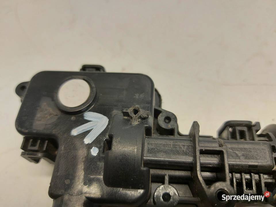 TESLA MODEL Y 2024r SIŁOWNIK ZAMEK MASKI