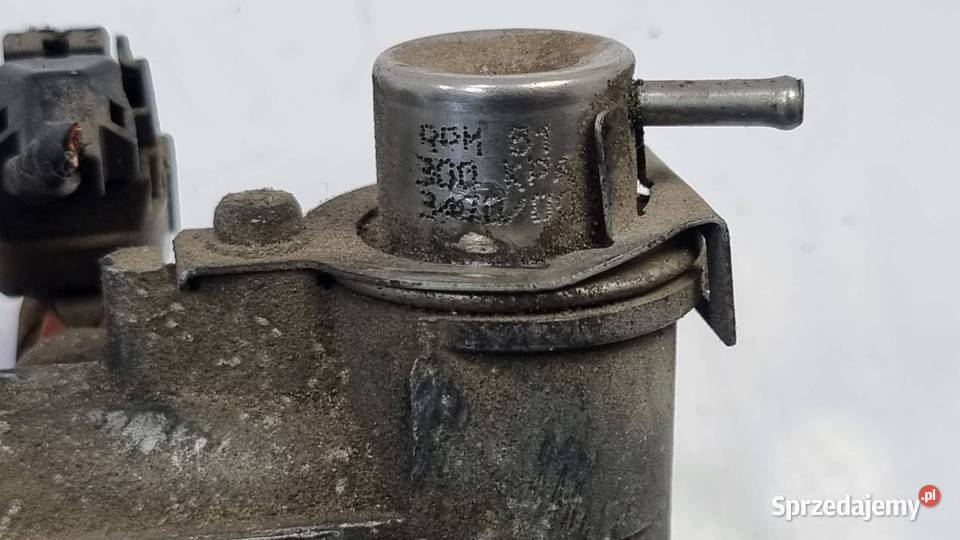 LISTWA WTRYSKOWA VOLKSWAGEN GOLF IV 036133319 osobowe Lipno