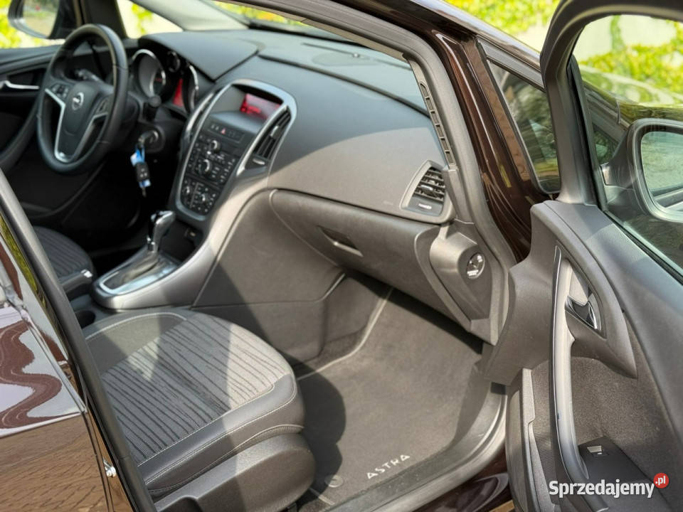 Opel Astra 14 Turbo J 20092019 serwisowany w ASO Astra Tarnowskie Góry