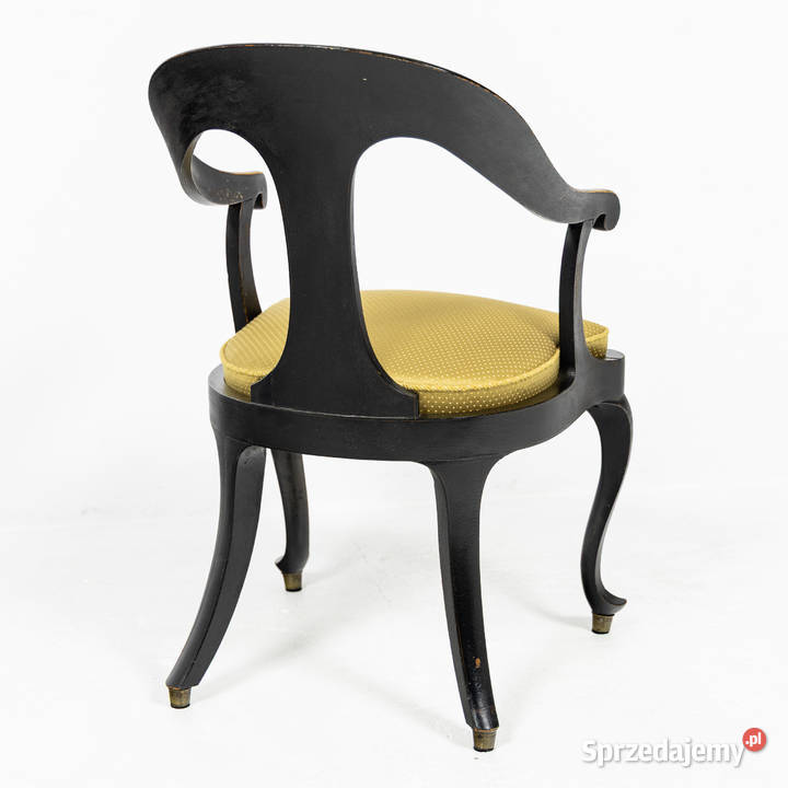 Zabytkowy czarny fotel biblioteczny z Swarzędz