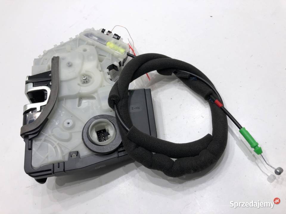 ZAMEK DRZWI PRAWY PRZÓD LEXUS LBX Crossover sprzedam