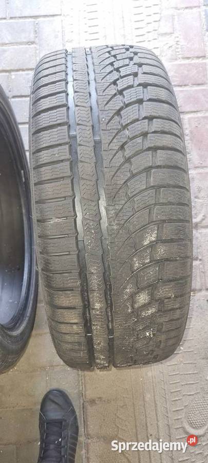 Komplet opon zimowych nokian 22545 R19 Dominice sprzedam