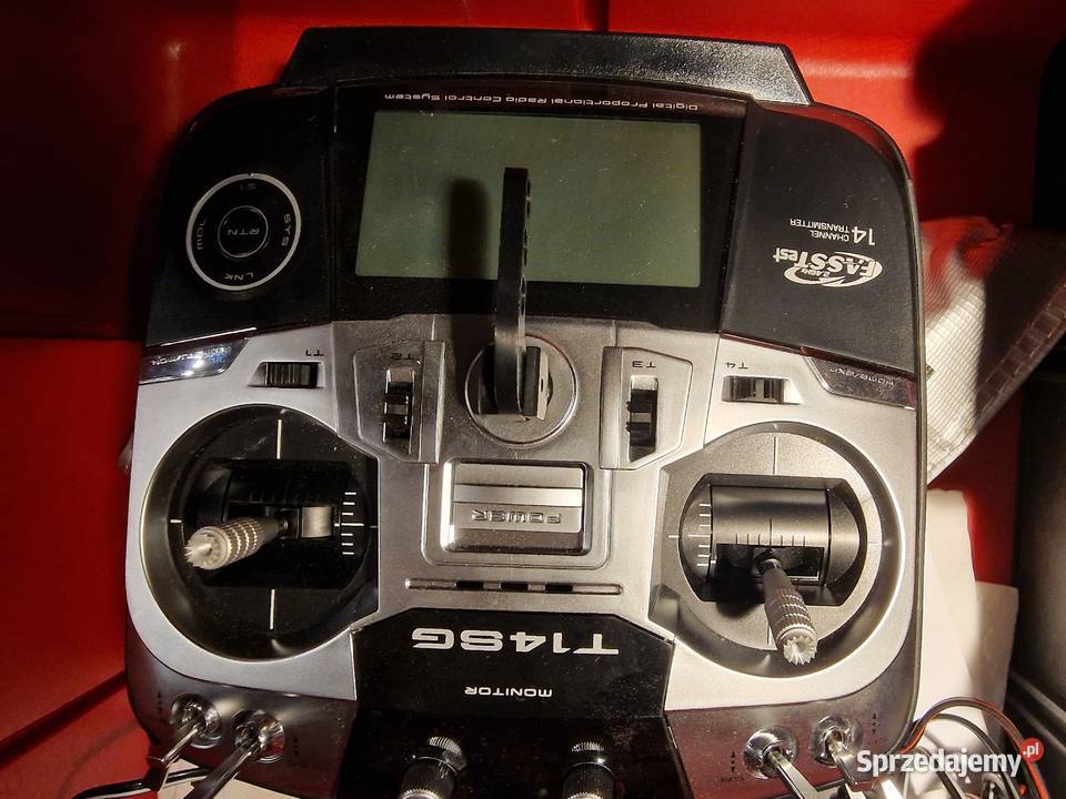 Motoszybowiec z Radiostacją Futaba wielkopolskie Poznań