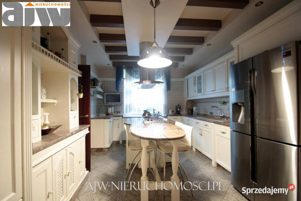 Dom wolnostojący 750m2 Izabelin C