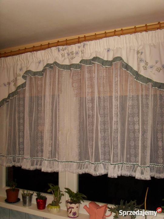 FIRANKA Z FALBANKAMI BIAŁA WYSTRÓJ OKNA WROCŁAW Wystrój okien Wrocław