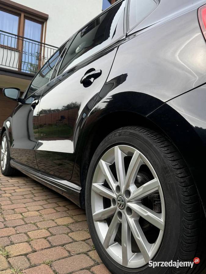 Volkswagen Polo 12 TSI BlueMotion 2016 94 000 Zduńska Wola