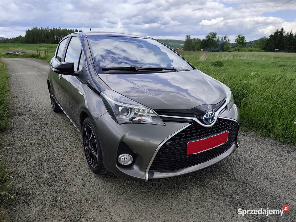 TOYOTA YARIS 15i HYBRID Kostarowce