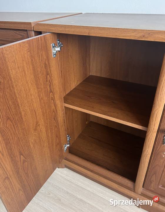 Sprzedam 2 komody BRW negocjuj cenę 91cm sprzedam